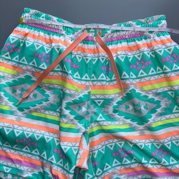 Chubbies The En Fuegos swim trunks elastic stretchy waist teal geometric - Picture 9 of 12
